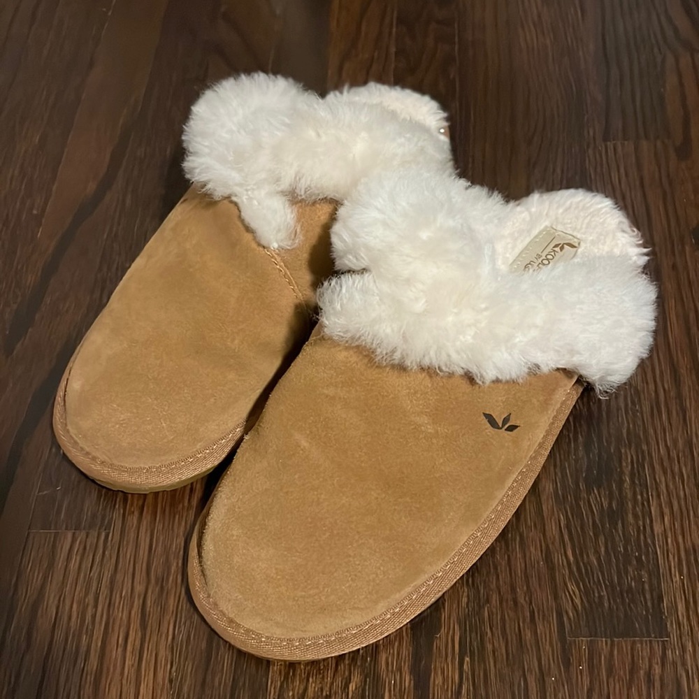 Koolaburra UGG slippers size 9